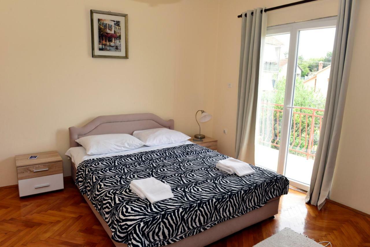 Hotel Sobe Tivat Exteriér fotografie